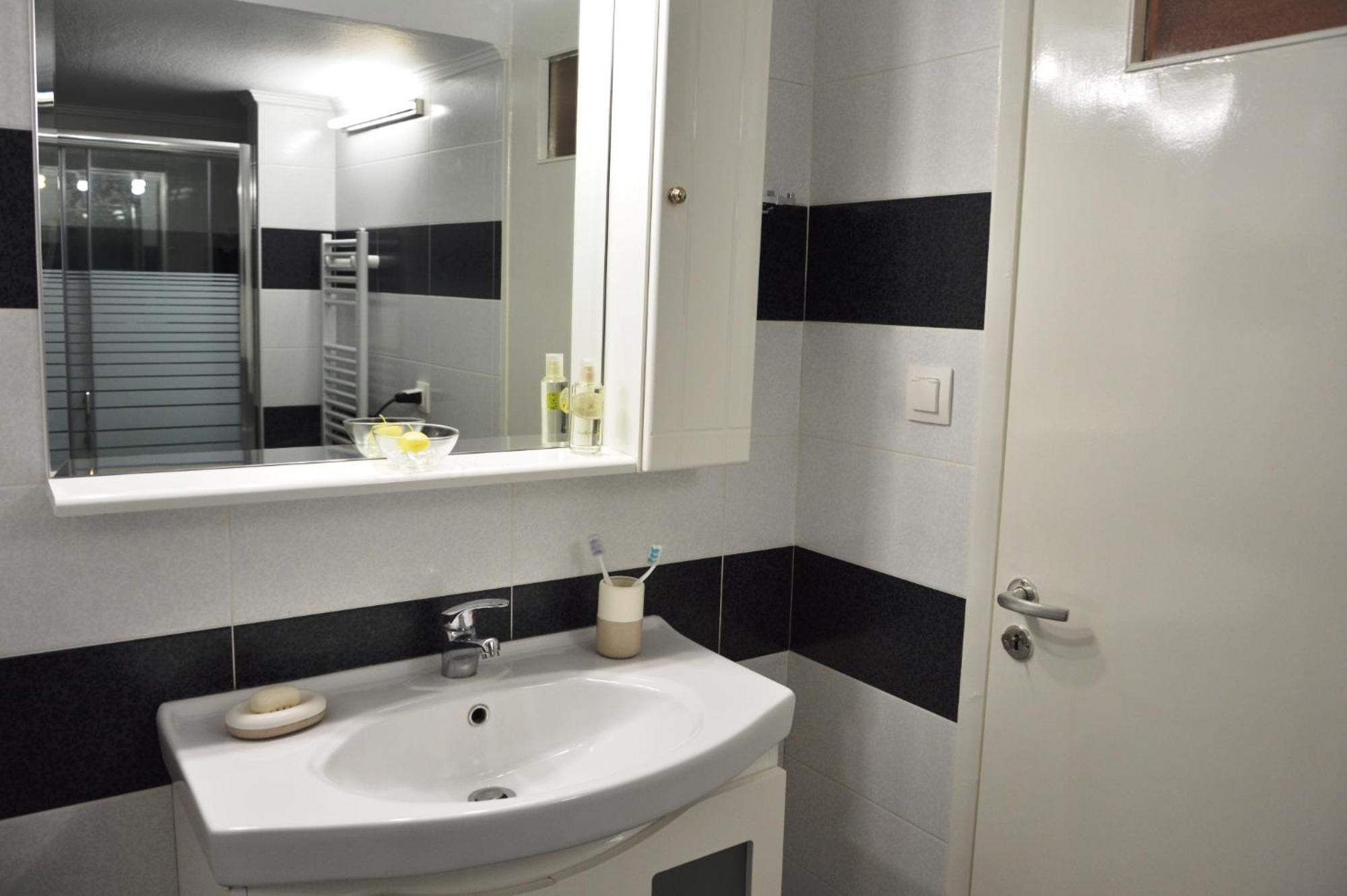 Apartamento Zennova #5 Antigonidon Square Tesalónica Exterior foto